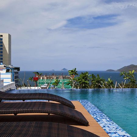 Golden Holiday Hotel Nha Trang Bagian luar foto