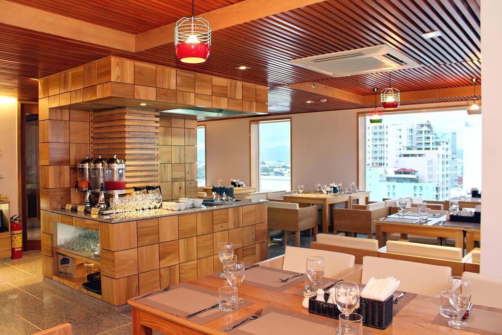 Golden Holiday Hotel Nha Trang Bagian luar foto
