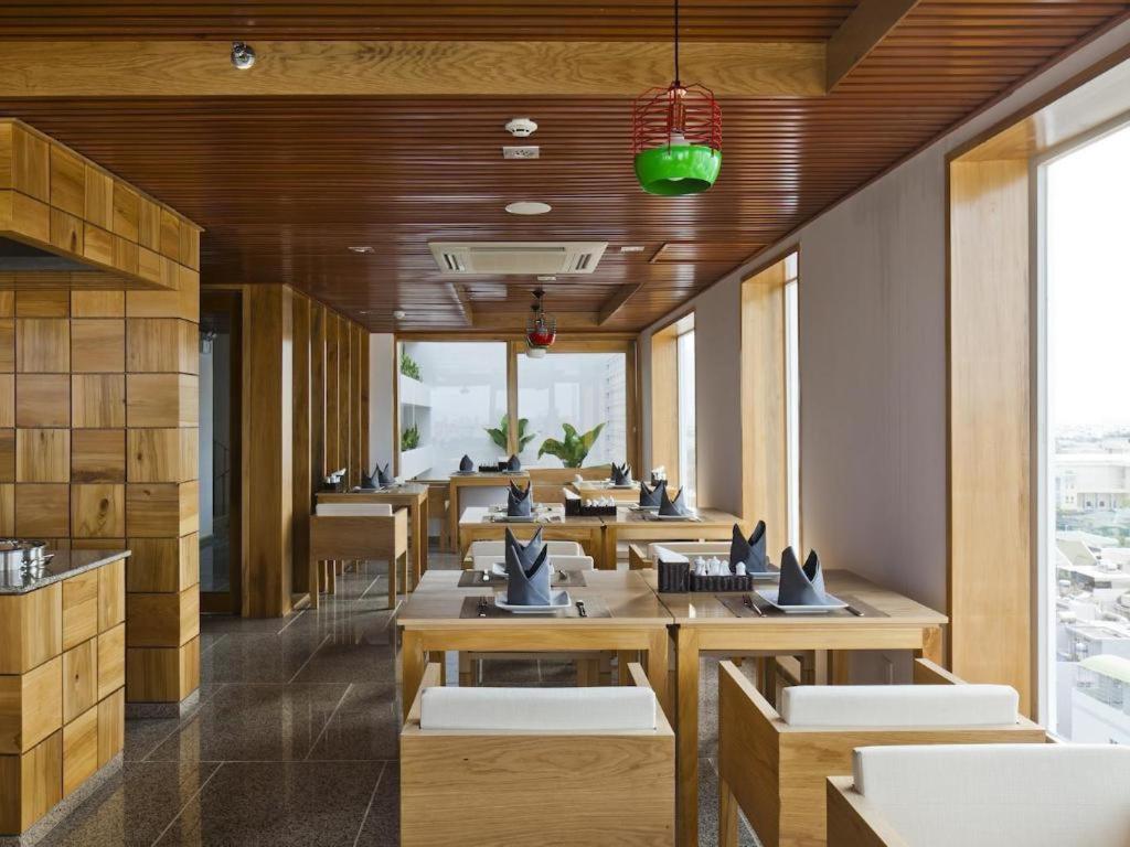 Golden Holiday Hotel Nha Trang Bagian luar foto