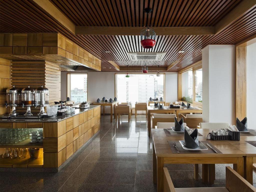 Golden Holiday Hotel Nha Trang Bagian luar foto