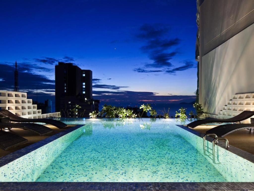 Golden Holiday Hotel Nha Trang Bagian luar foto