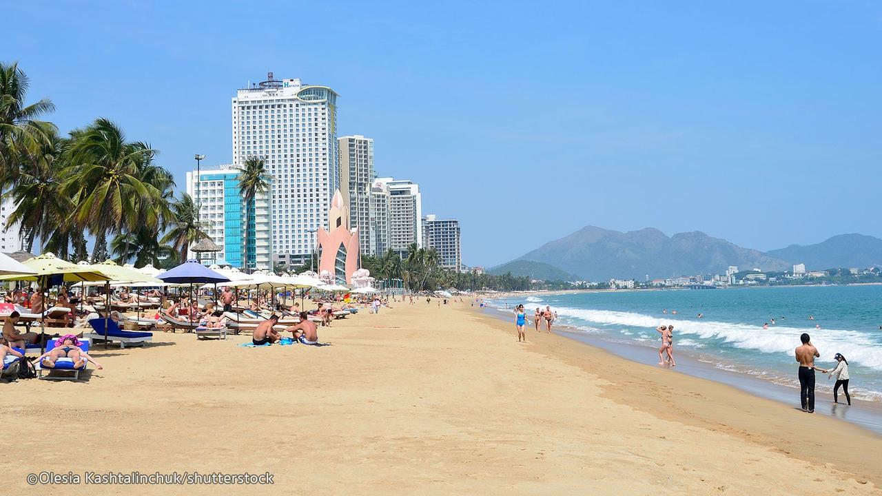 Golden Holiday Hotel Nha Trang Bagian luar foto