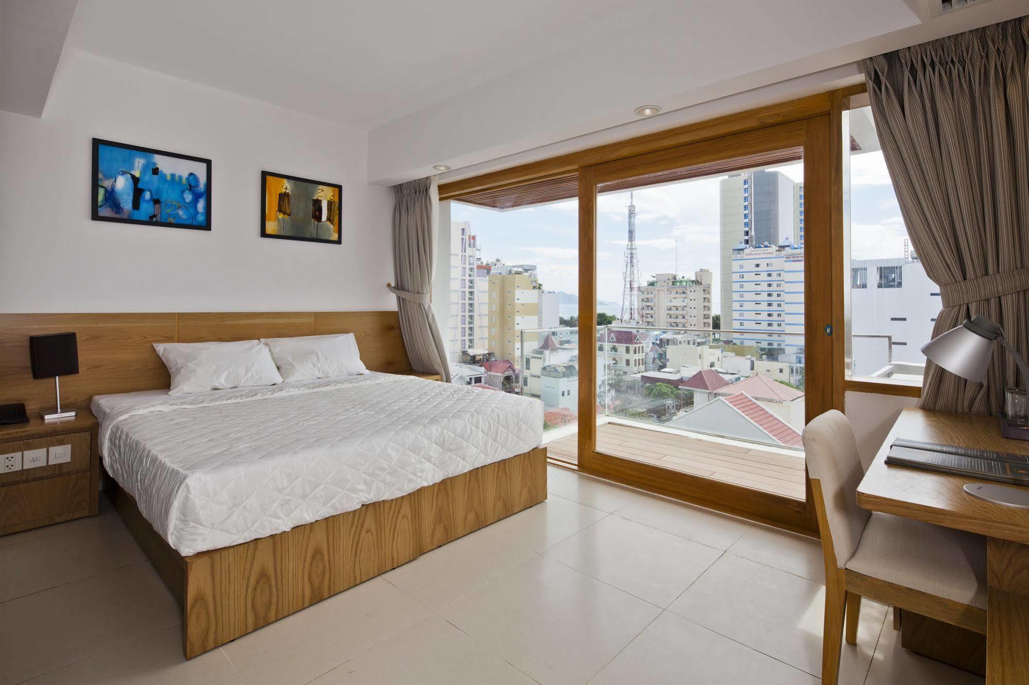 Golden Holiday Hotel Nha Trang Bagian luar foto